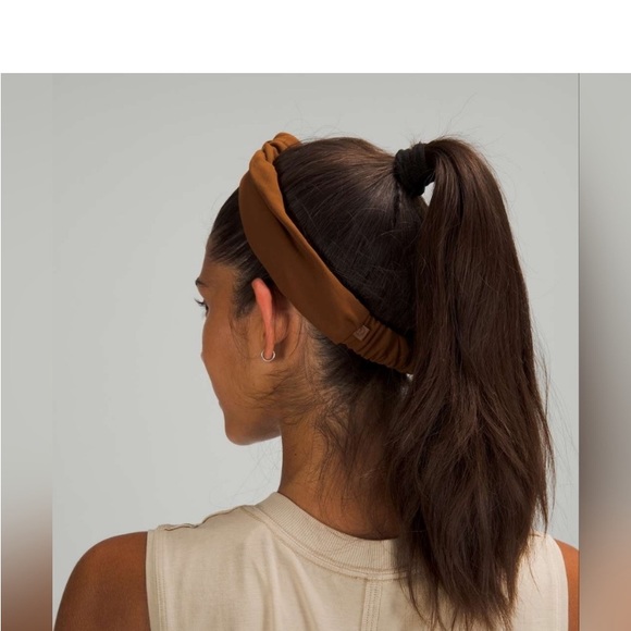 NWT Lululemon Knot Stopping
Headband Copper Brown
Size: OS   $32 - Picture 2 of 4